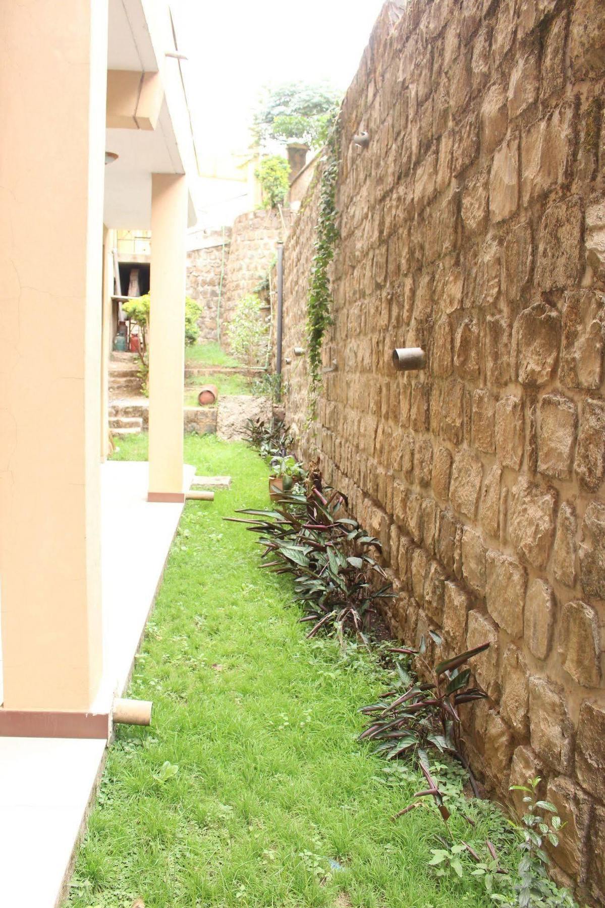 Taye Belay Hotel Gonder Exterior foto