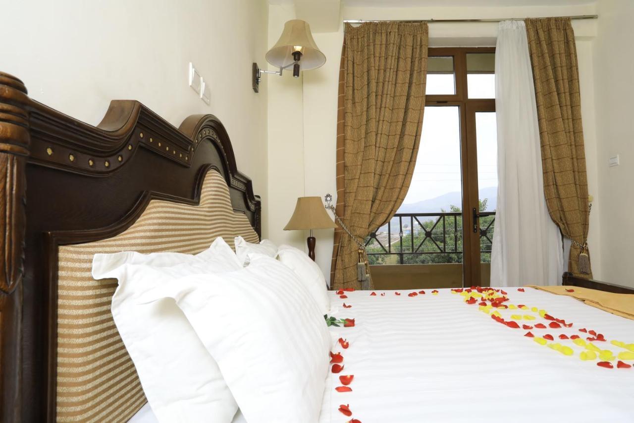 Taye Belay Hotel Gonder Exterior foto